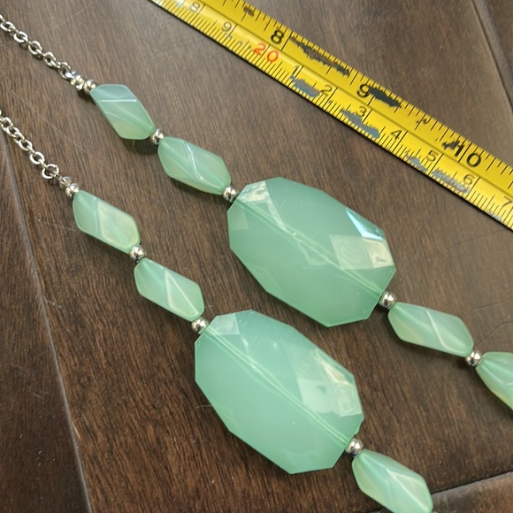 Double strand aqua beaded/silver tone beads necklace - Picture 7 of 7